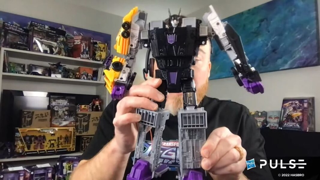 Fan First Tuesday! Transformers Livestream Report  (171 of 196)